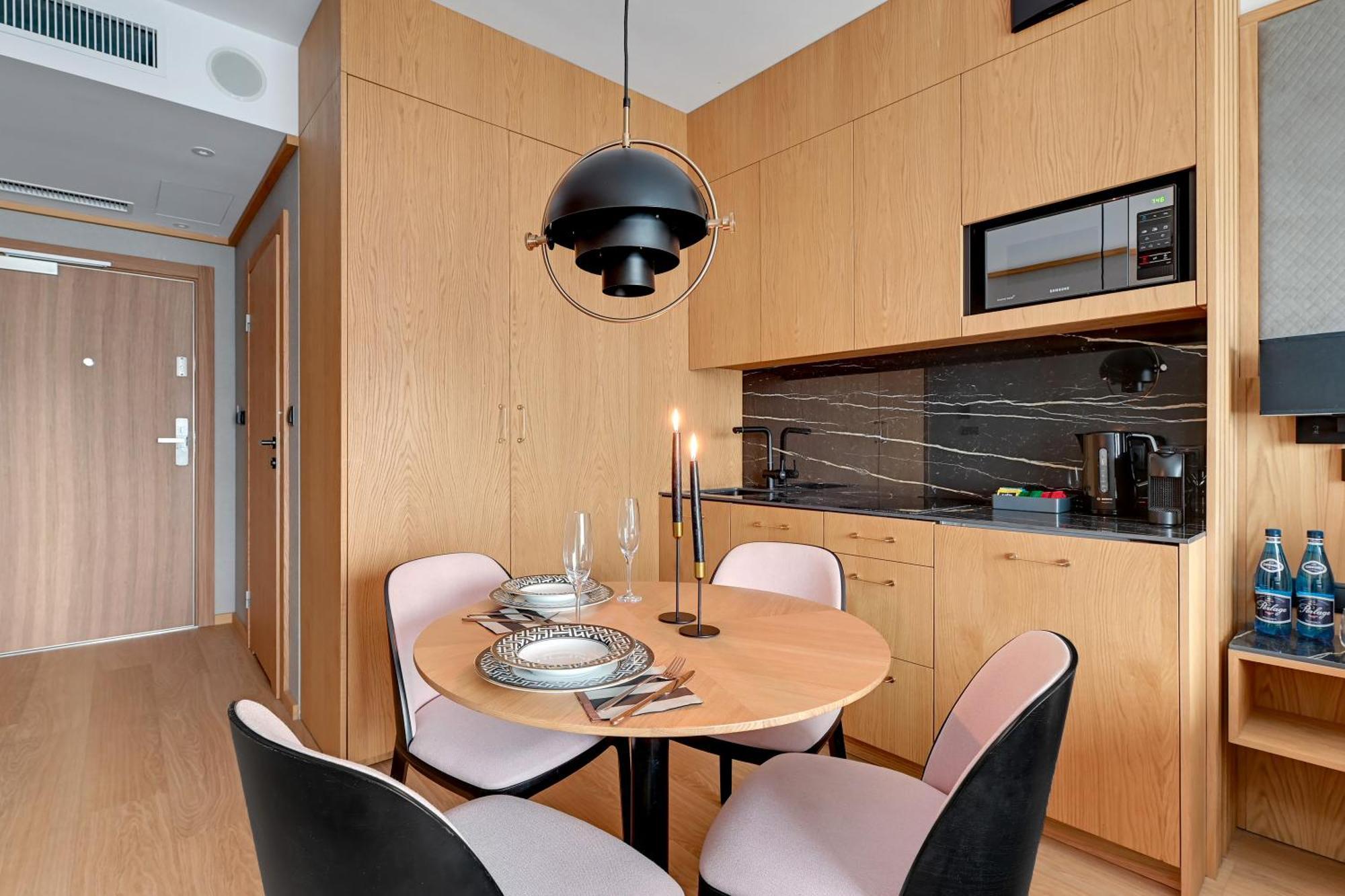 Deo Plaza Riverside & Radisson Spa By Downtown Apartments Gdansk Room photo
