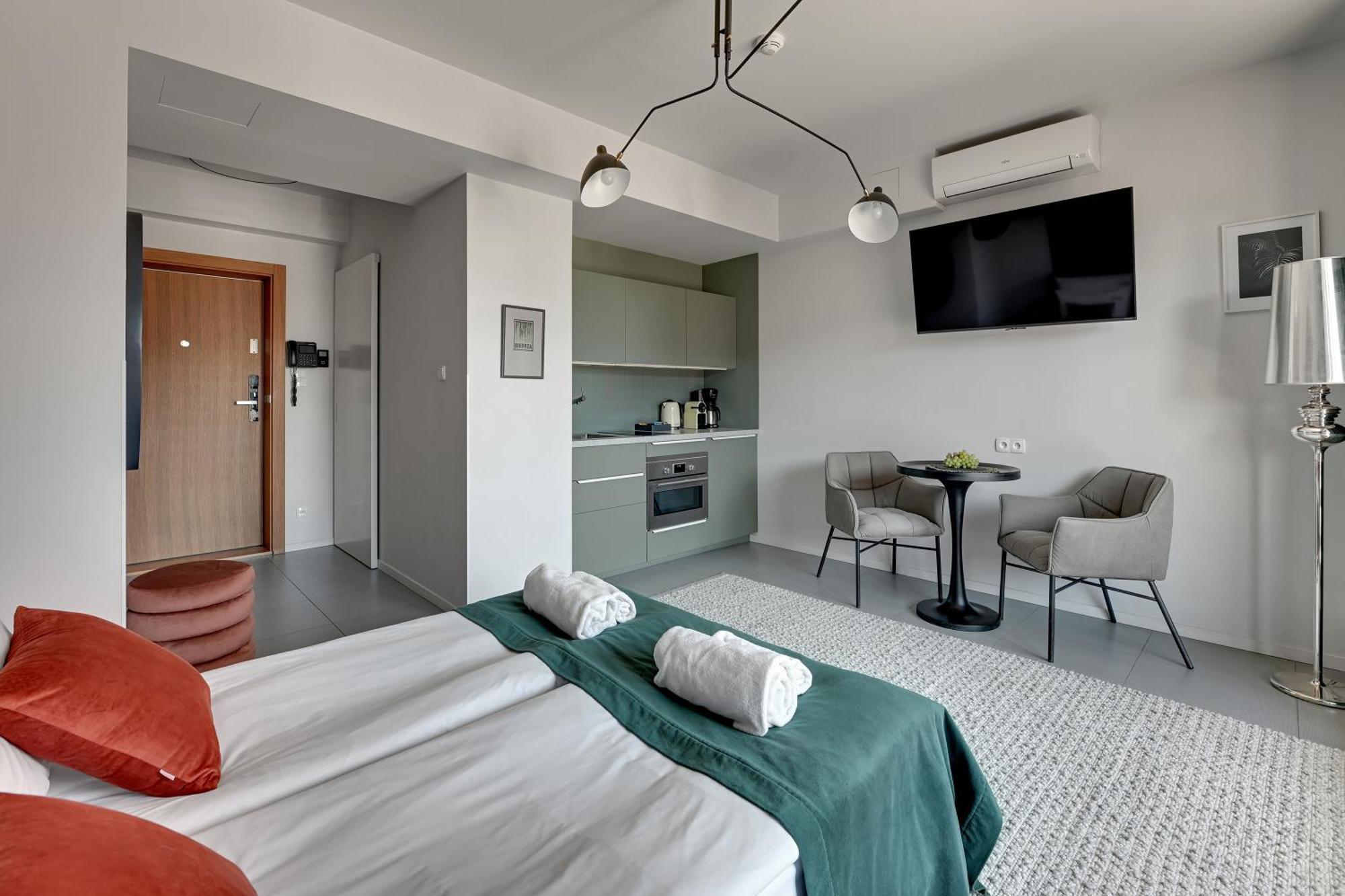 Deo Plaza Riverside & Radisson Spa By Downtown Apartments Gdansk Room photo